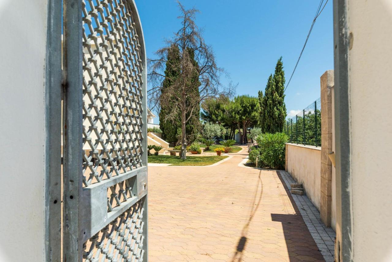 Casa Agapantus Con Piscina Da Giugno Apartamento Bari Exterior foto
